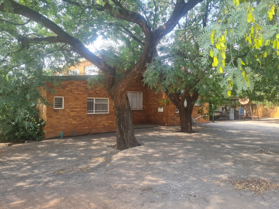 Commercial Property for Sale in Stilfontein North West